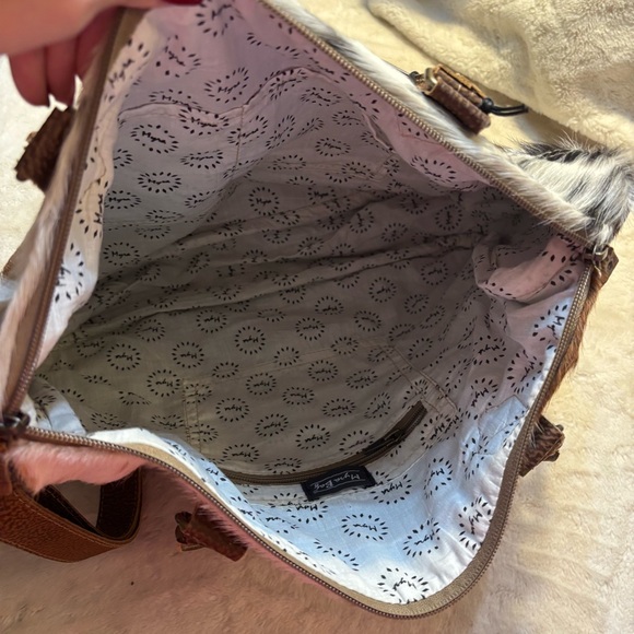 NEW Myra Bag Hyde Laptop Bag Hair-On Cowhide & Leather Brown White Tan Western - Picture 9 of 16
